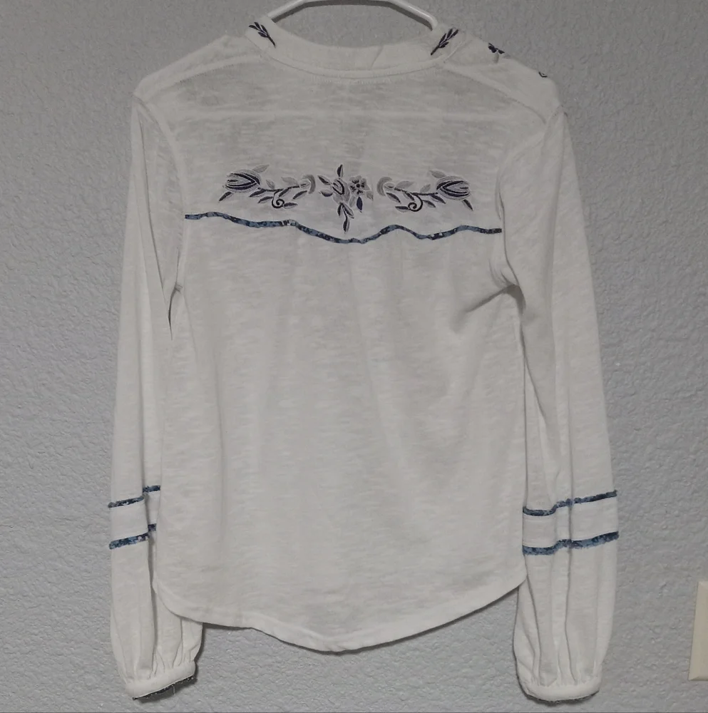 Free People blouse. - Picture 2 of 7